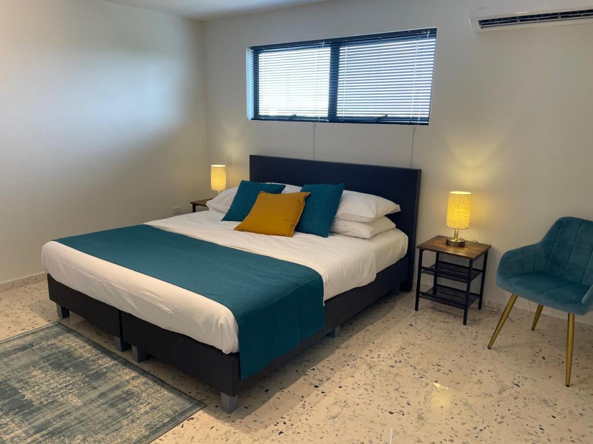 Vistalmar Ocean Suites Oranjestad Exteriör bild